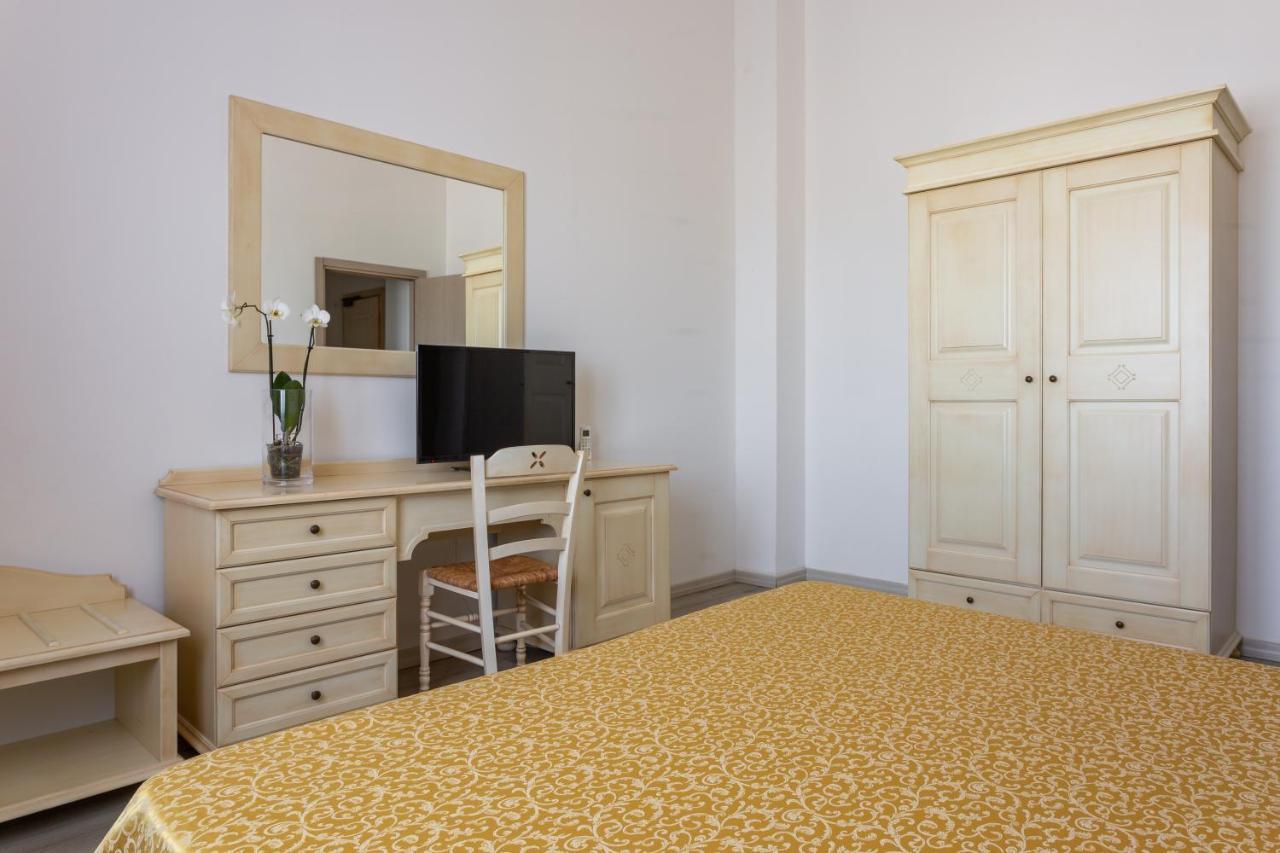 Rodia Inn Οριστάνο Εξωτερικό φωτογραφία