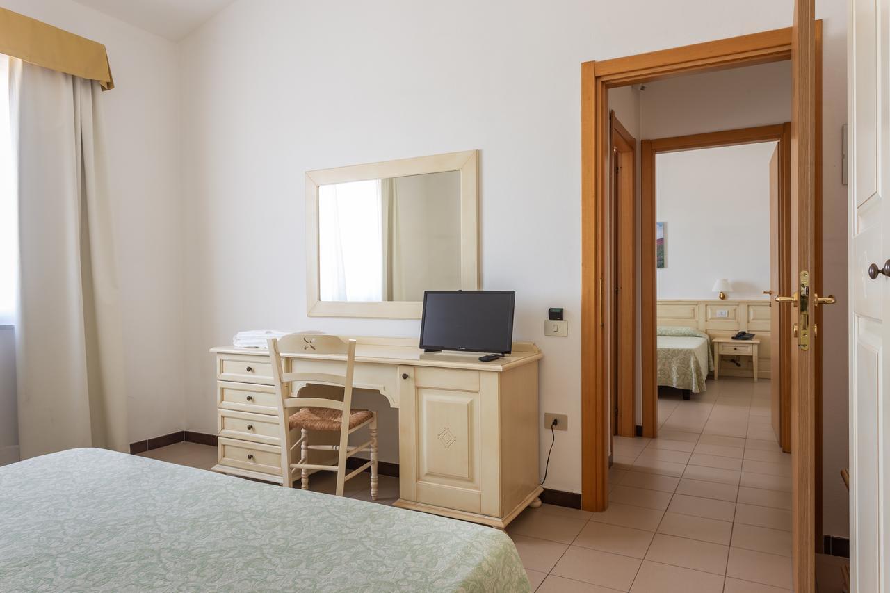 Rodia Inn Οριστάνο Εξωτερικό φωτογραφία