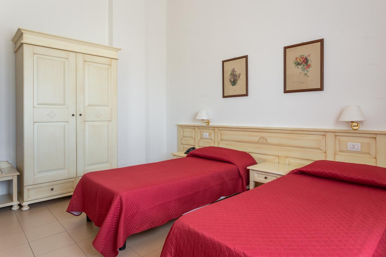 Rodia Inn Οριστάνο Εξωτερικό φωτογραφία