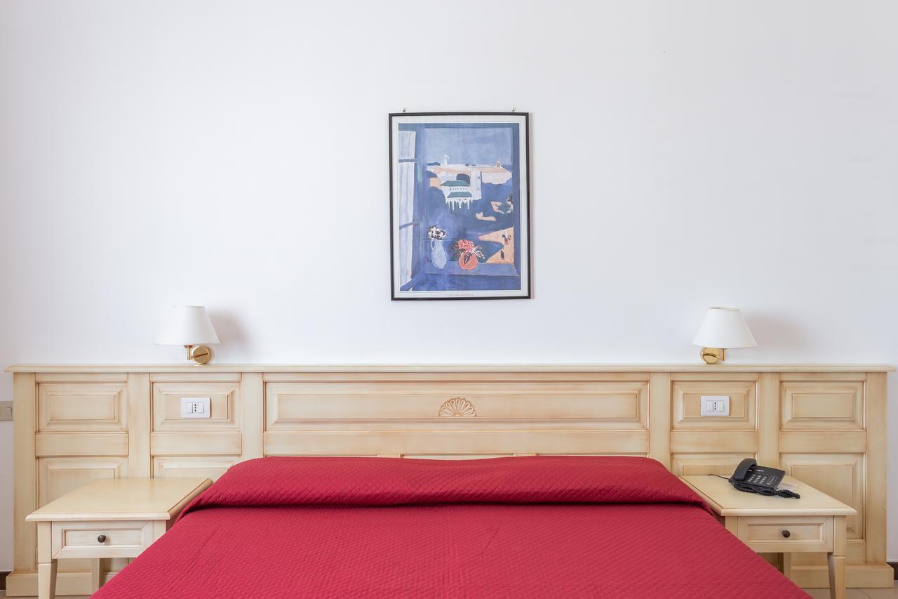 Rodia Inn Οριστάνο Εξωτερικό φωτογραφία