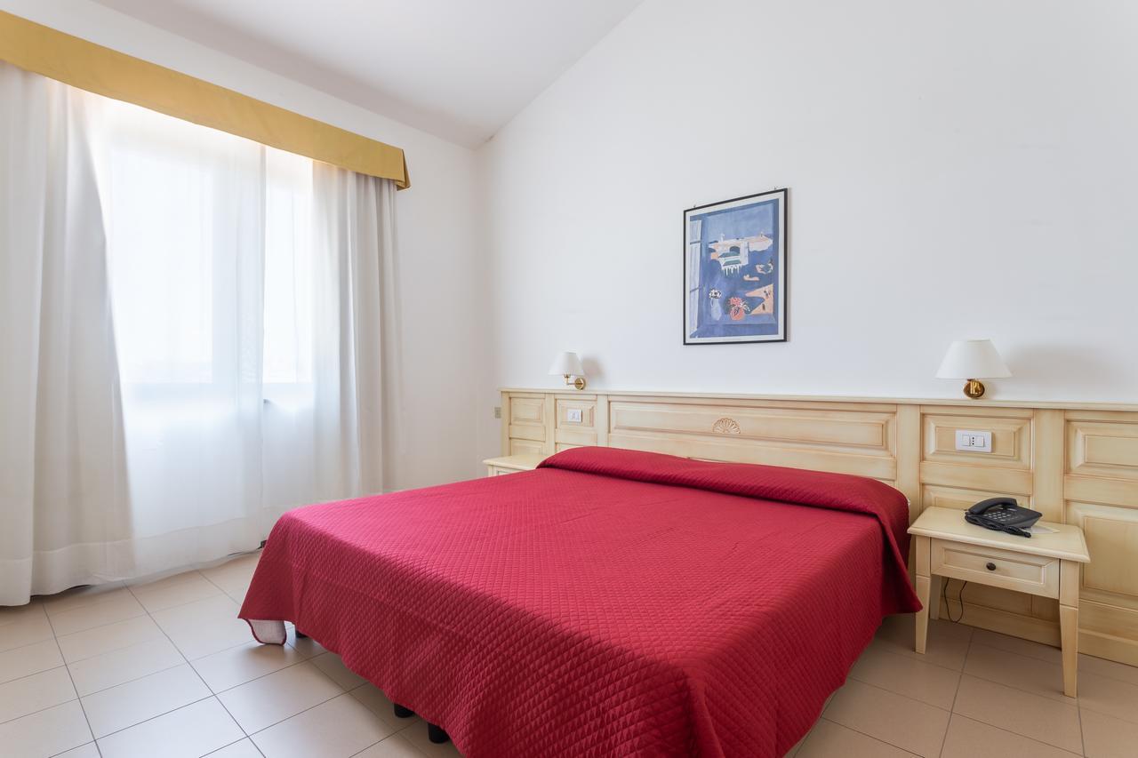 Rodia Inn Οριστάνο Εξωτερικό φωτογραφία