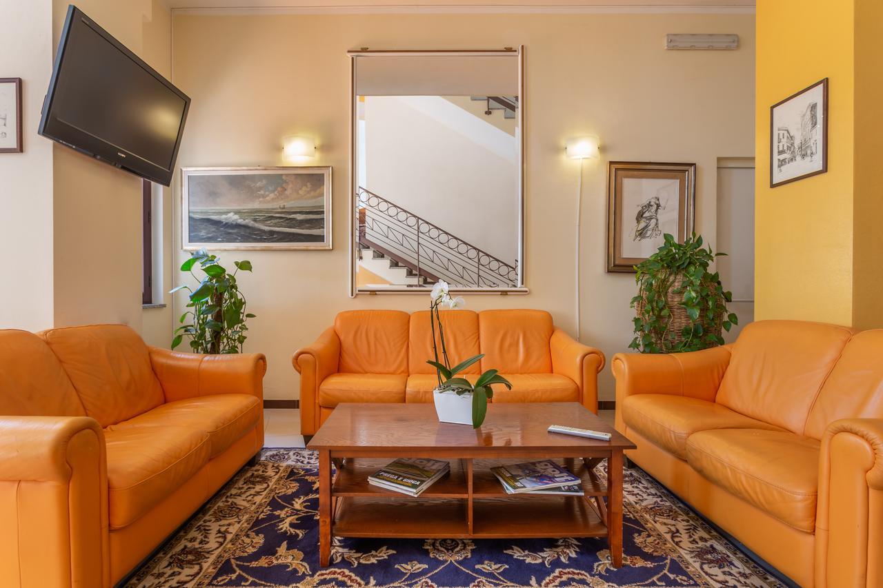 Rodia Inn Οριστάνο Εξωτερικό φωτογραφία
