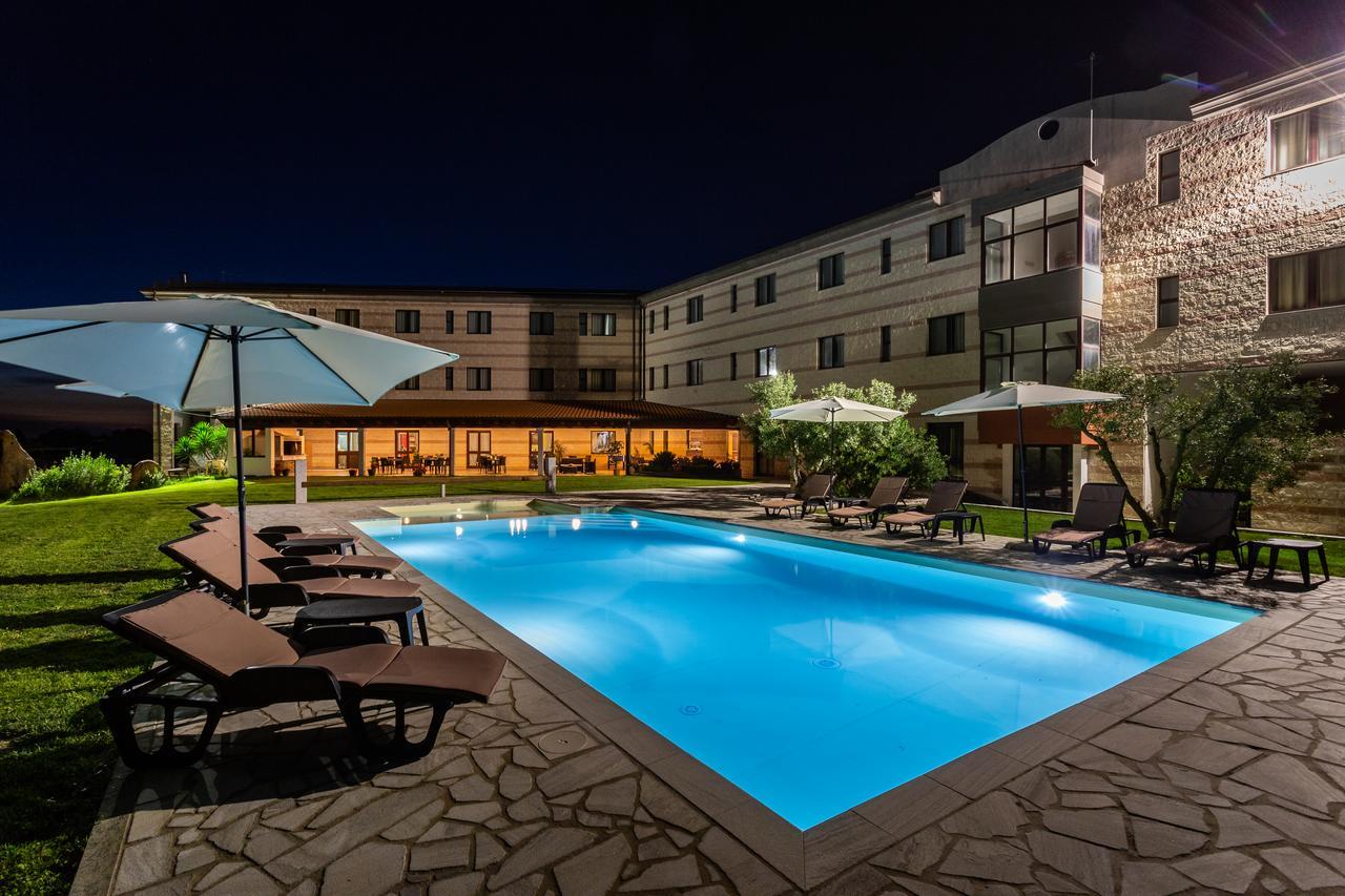 Rodia Inn Οριστάνο Εξωτερικό φωτογραφία