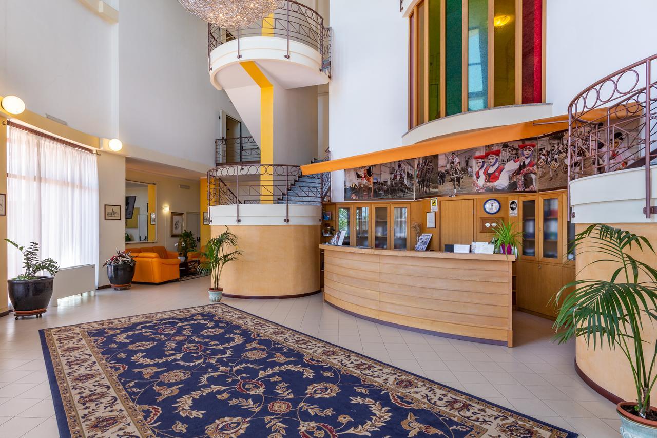 Rodia Inn Οριστάνο Εξωτερικό φωτογραφία